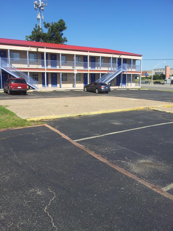 Deluxe Inn Austin Exterior foto